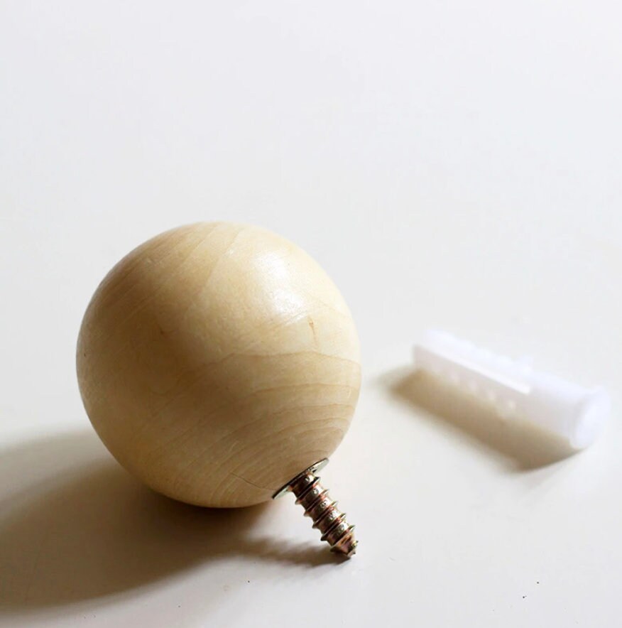 Wooden Round Wall Hooks